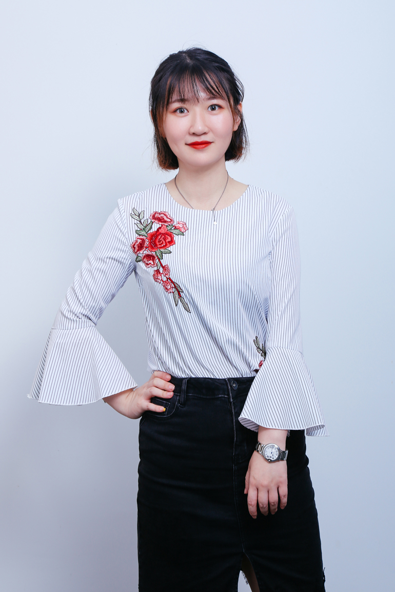 李亦佳-Joyce.jpg